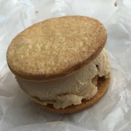 坂田焼菓子店　アイスクリームサンド　エスプレッソ.JPG